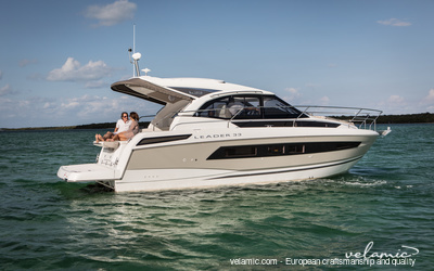 Jeanneau Leader 33 yate a motor